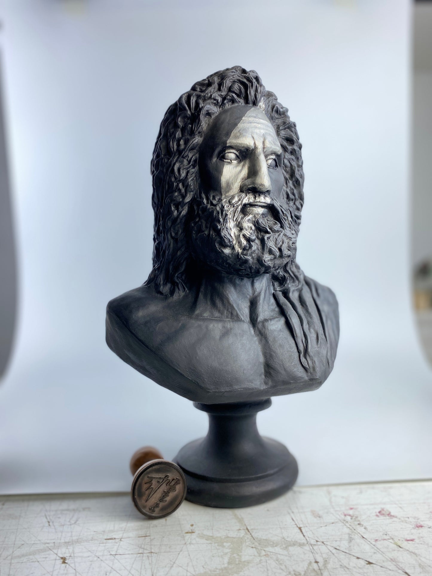 Zeus Silver Scar Heykel