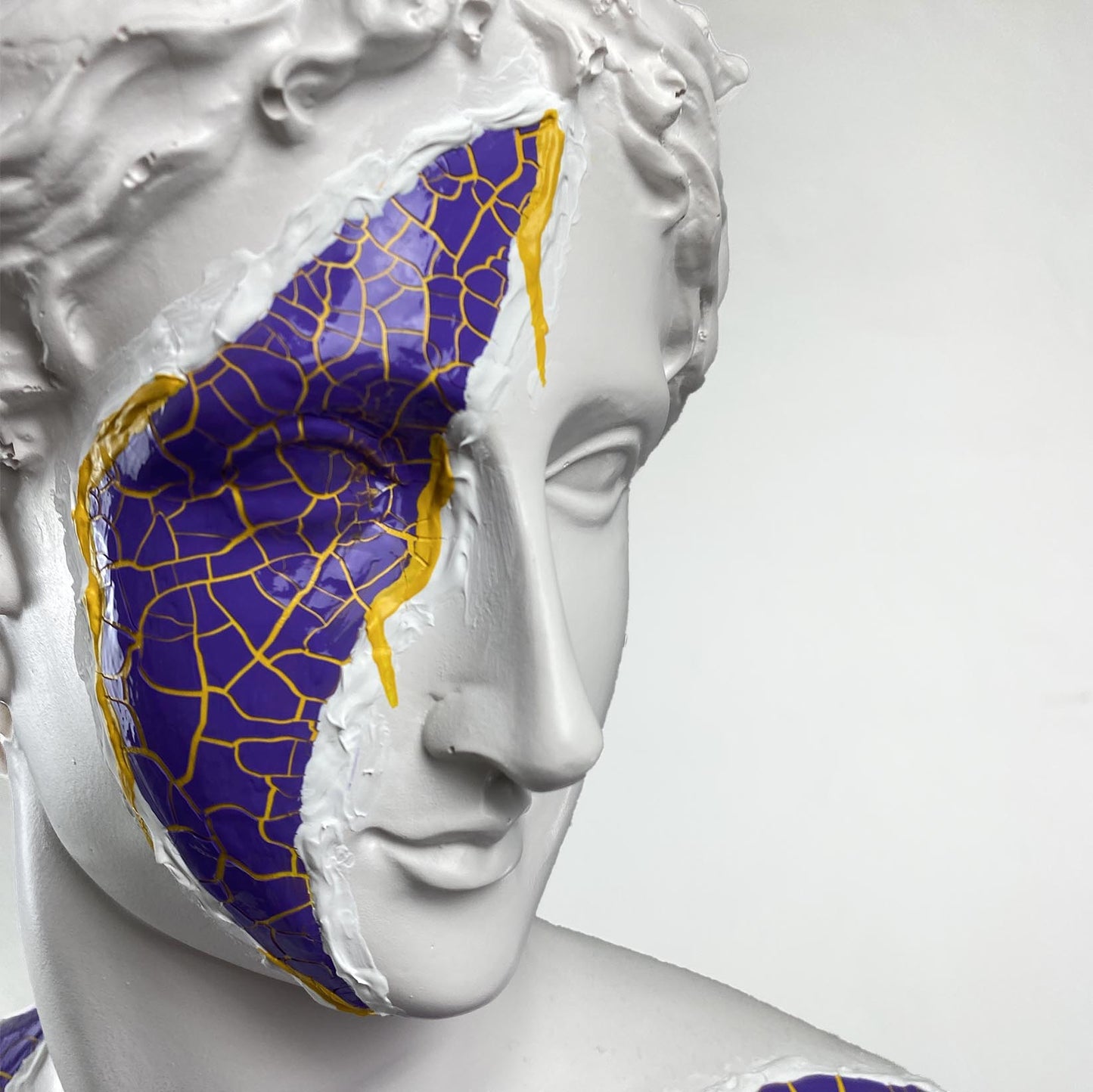 Diana Contagion Statue