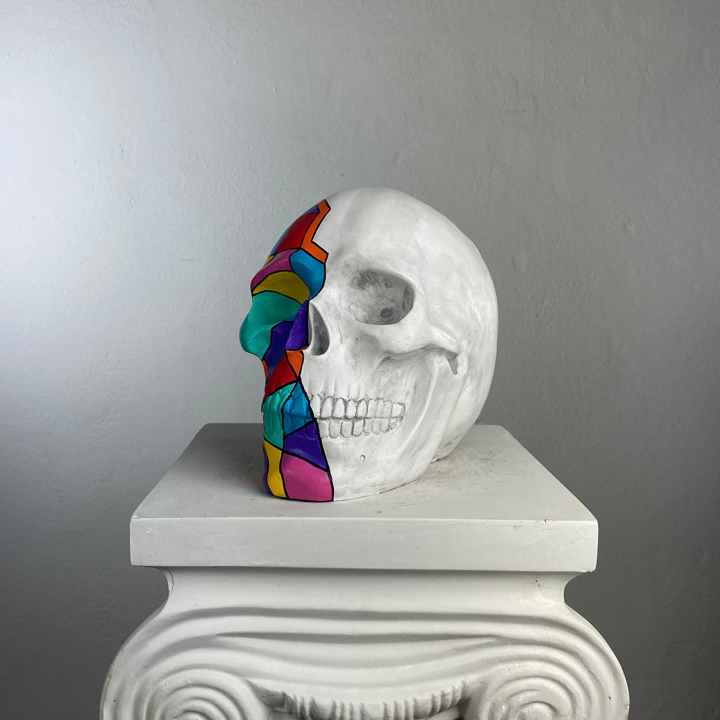 Skull Cubic Statue
