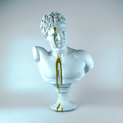 Hermes Gold Rain Büyük Heykel