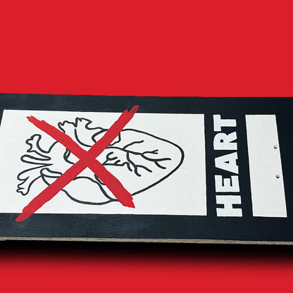 No Hearts Kaykay Duvar Dekoru