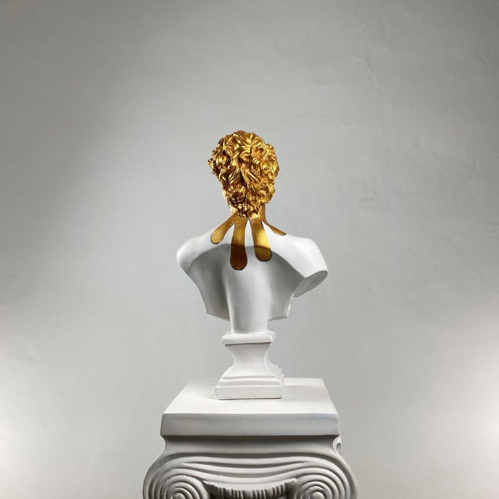 David Melting Gold Büyük Heykel