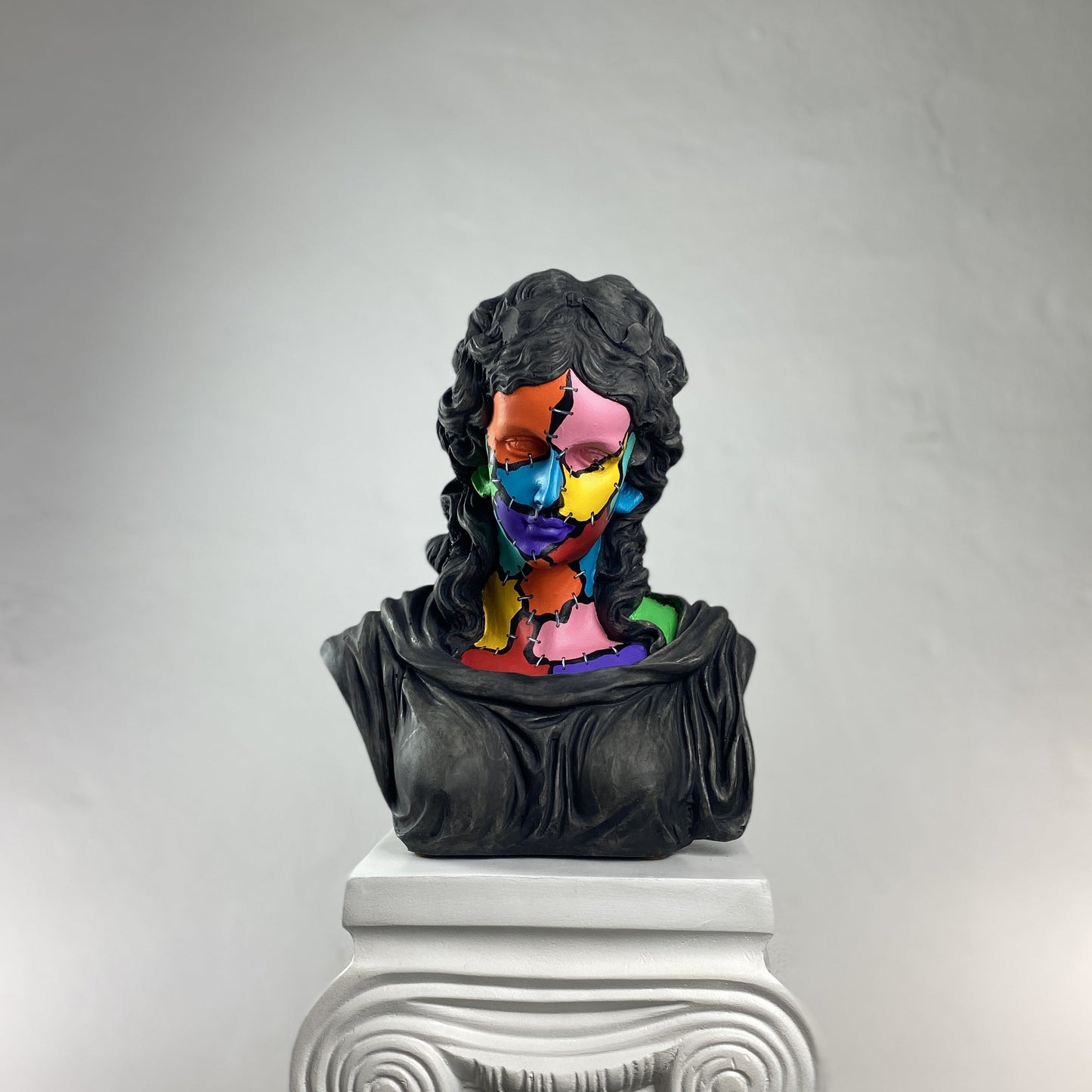 Hera Colorful Zombie Heykel