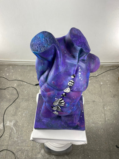 Torso Galaxy Heykel