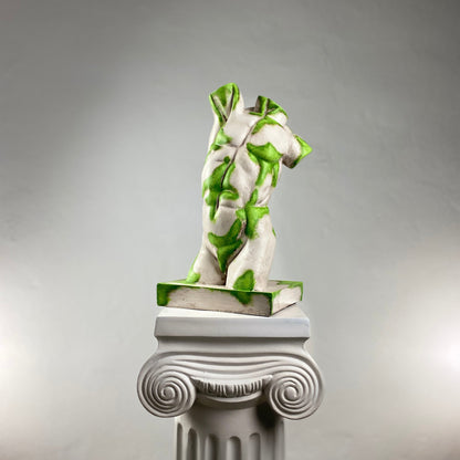 Torso Mossy Heykel