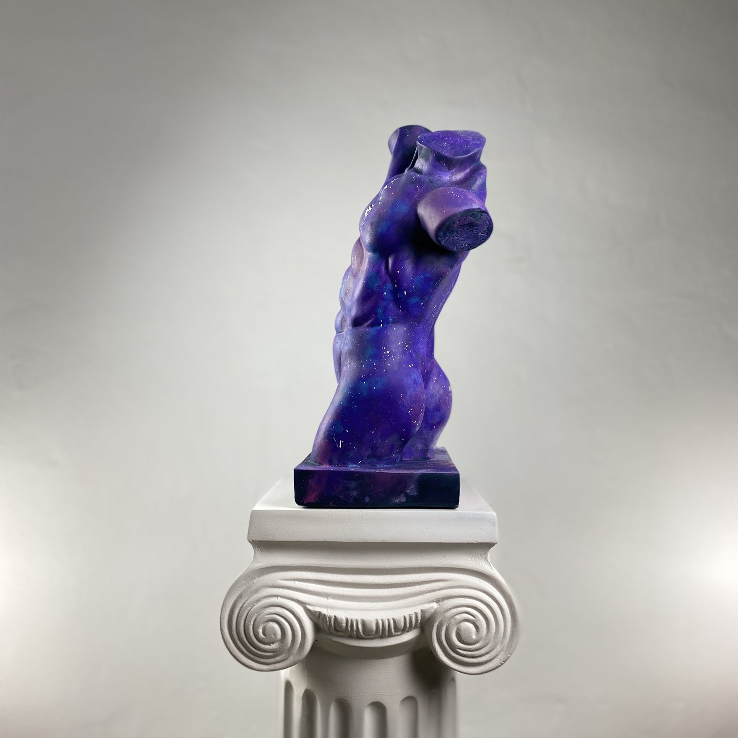 Torso Galaxy Heykel