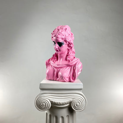 Hera Love is Blind Sculpture