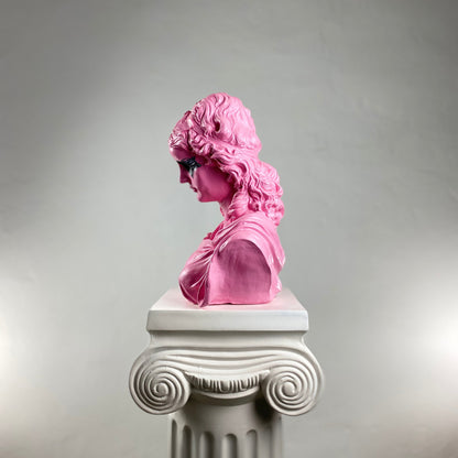 Hera Love is Blind Sculpture