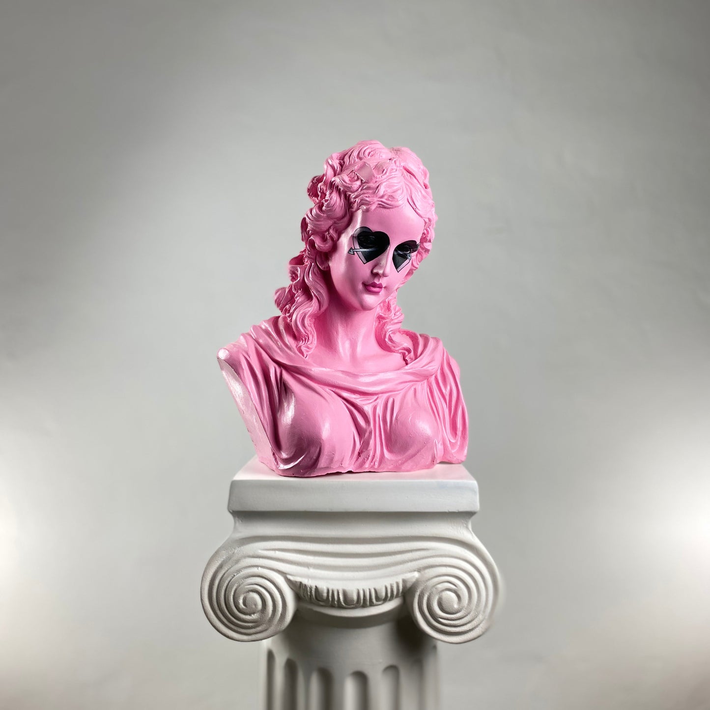 Hera Love is Blind Sculpture