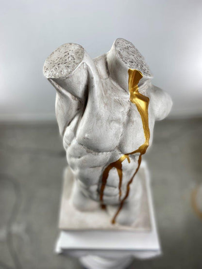 Torso Gold Rain Heykel