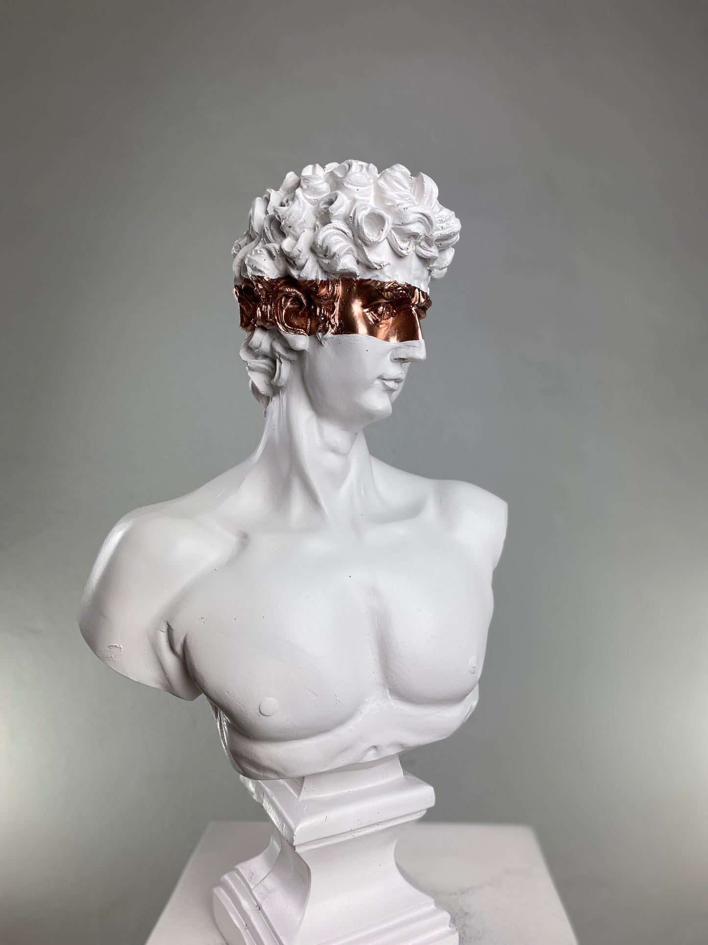 David Bronze Eyes Büyük Heykel