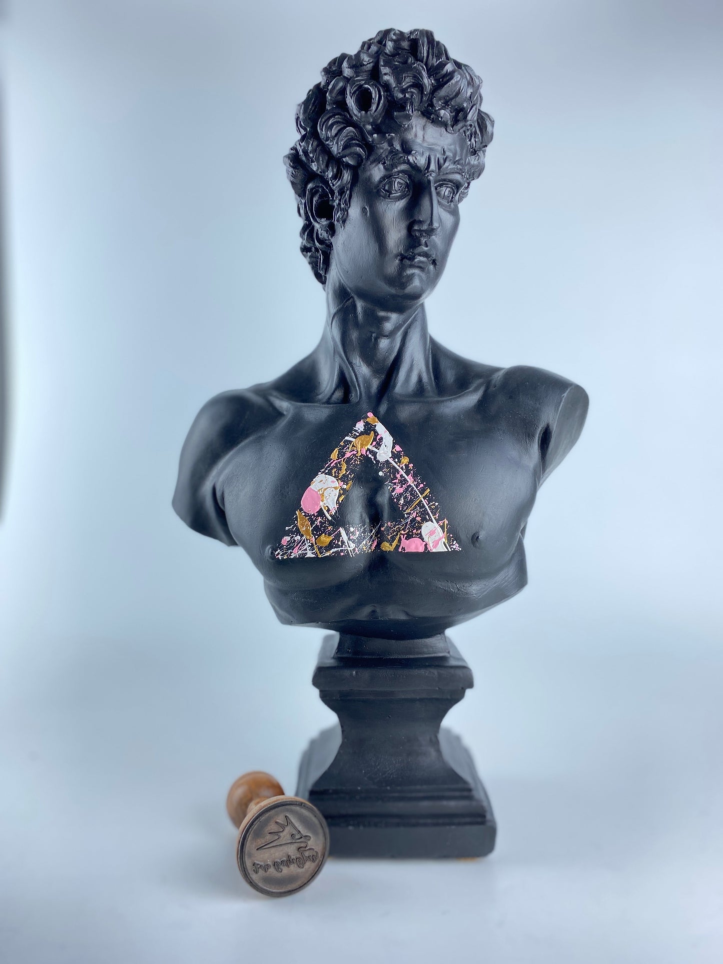 David Triangle Büyük Heykel