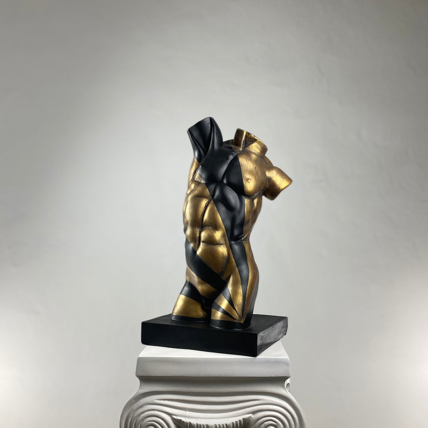 Torso Gold Rise Heykel