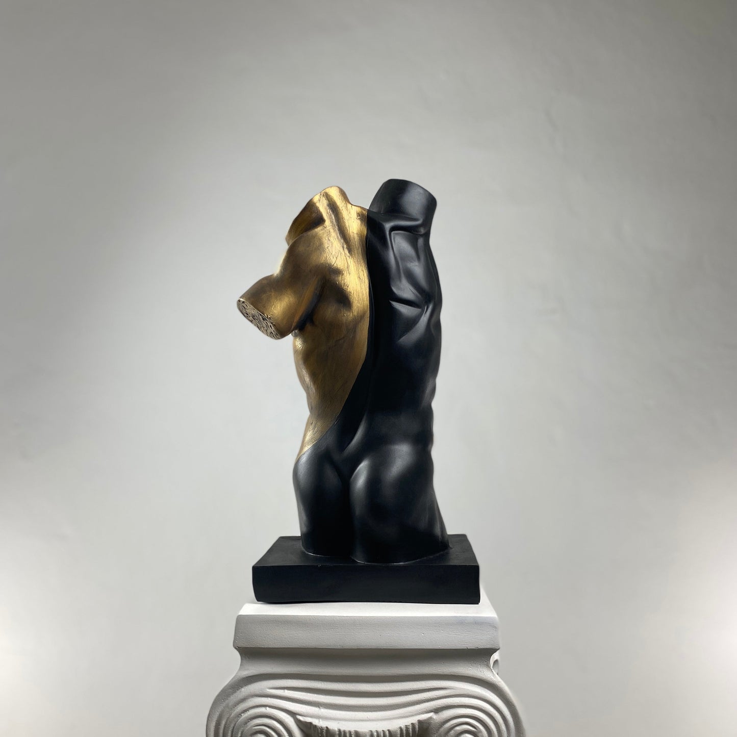 Torso Gold Rise Heykel
