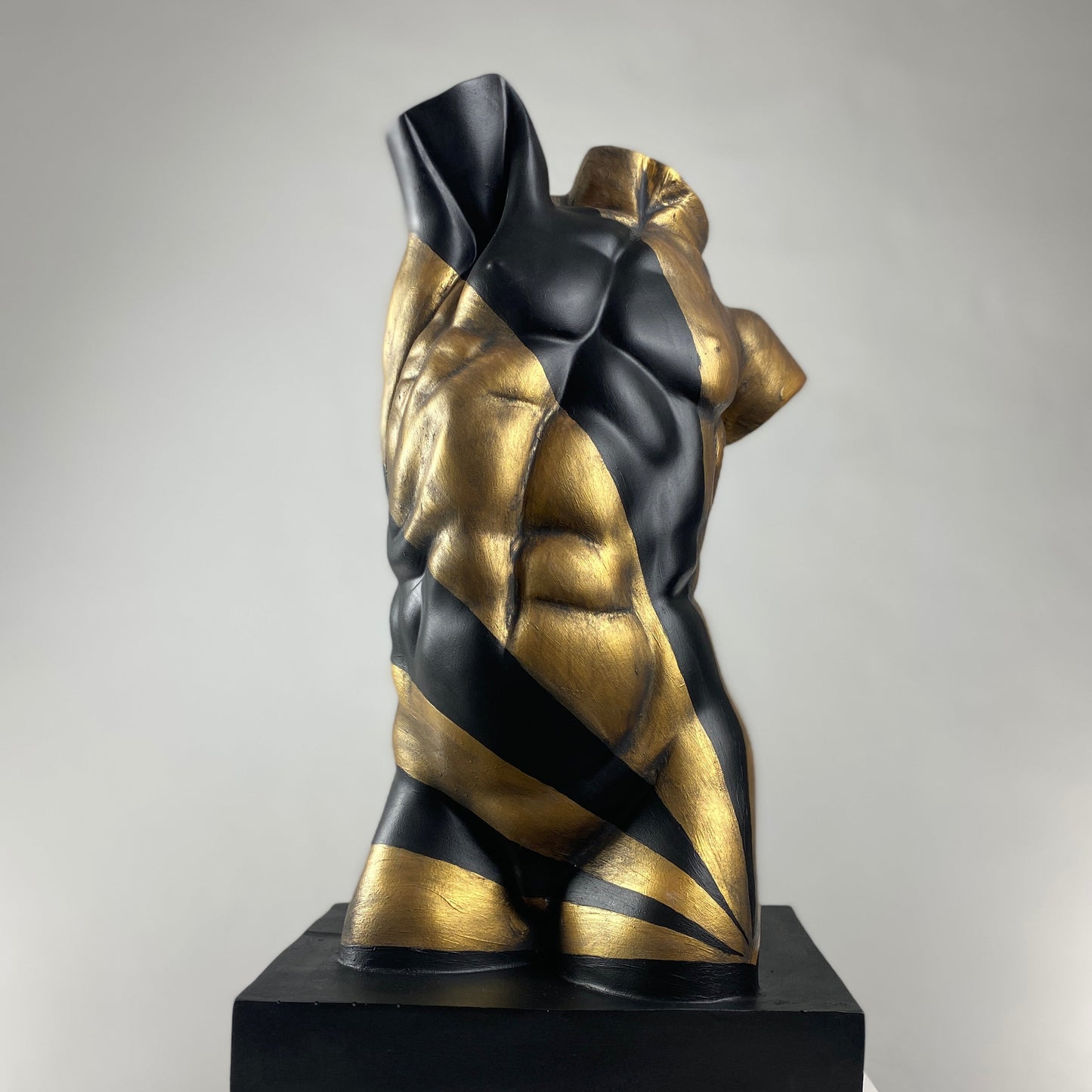 Torso Gold Rise Heykel
