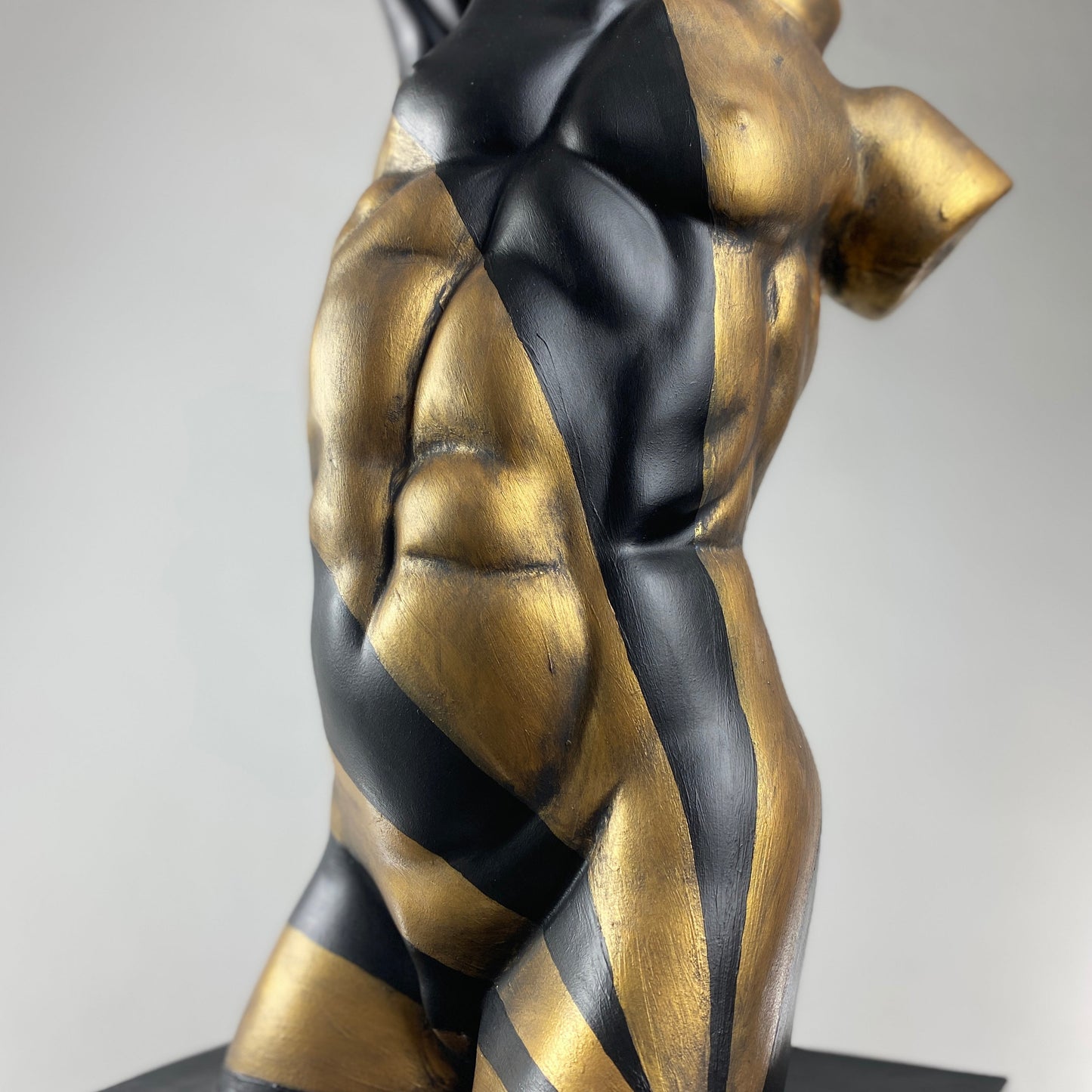Torso Gold Rise Heykel