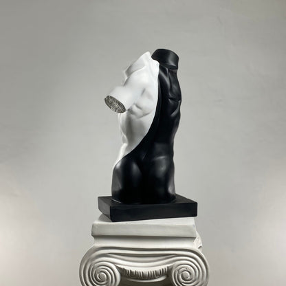 Torso White Rise Heykel