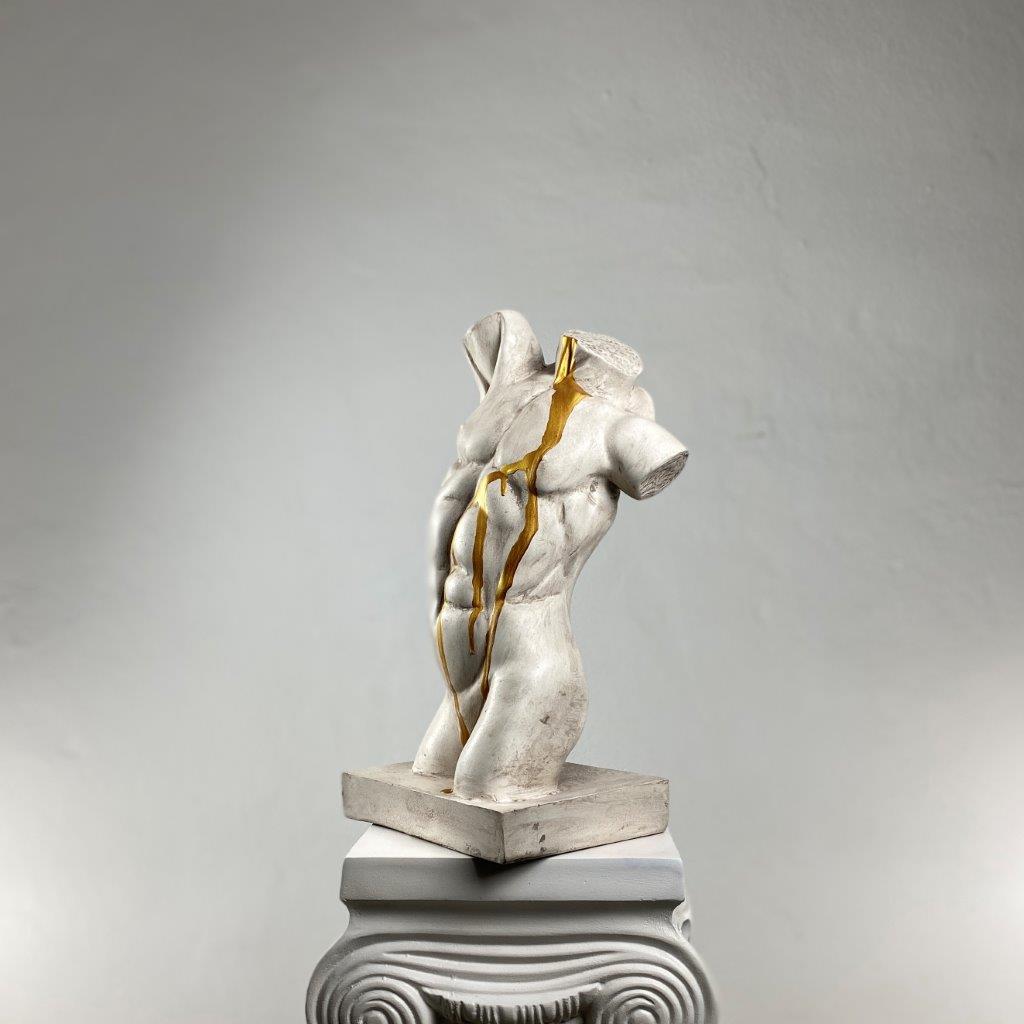 Torso Gold Rain Heykel