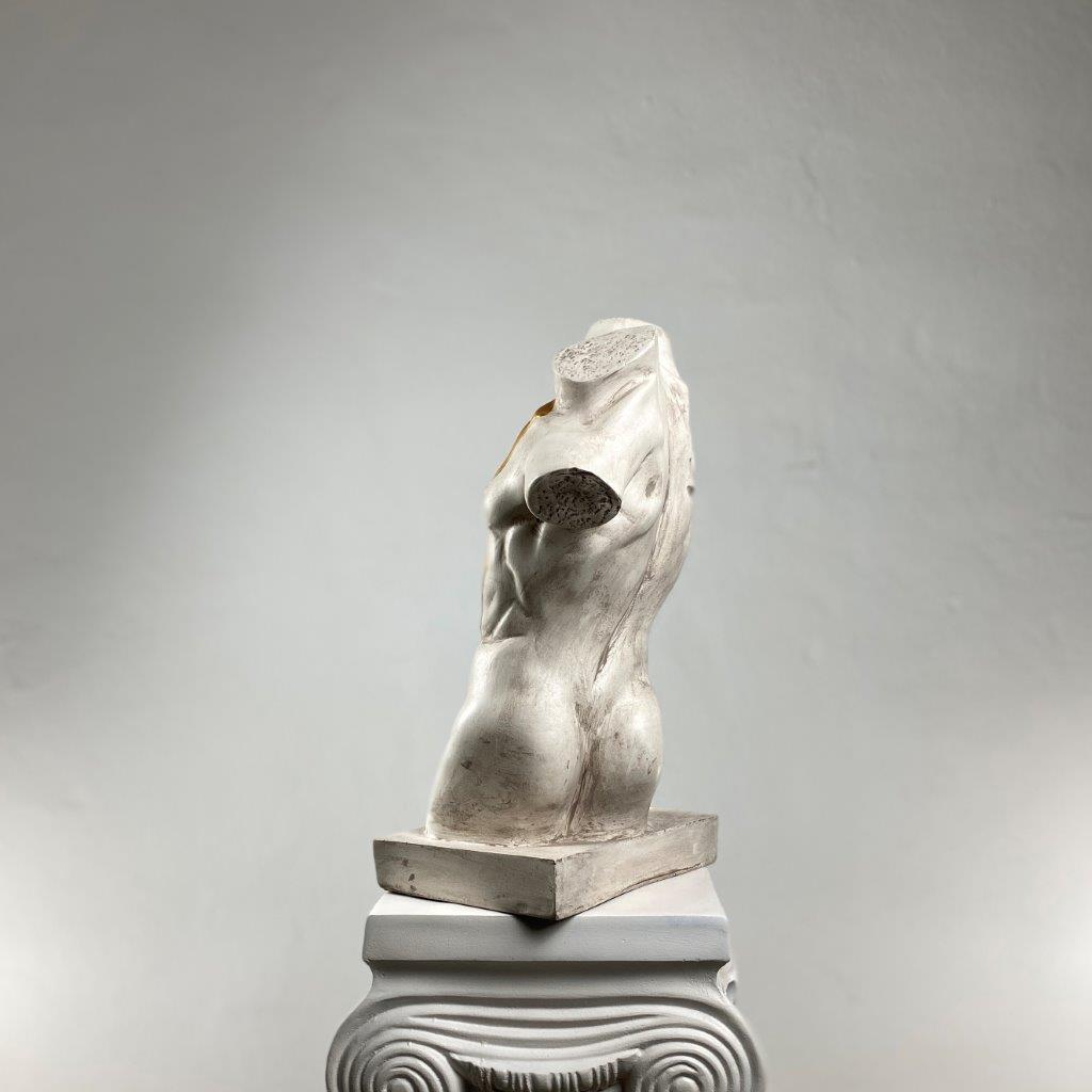 Torso Gold Rain Heykel