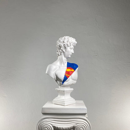 David Superman Büyük Heykel